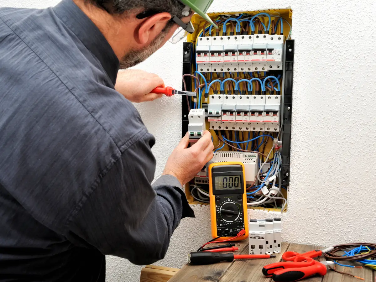 Dépannage électricité Marseille 13009